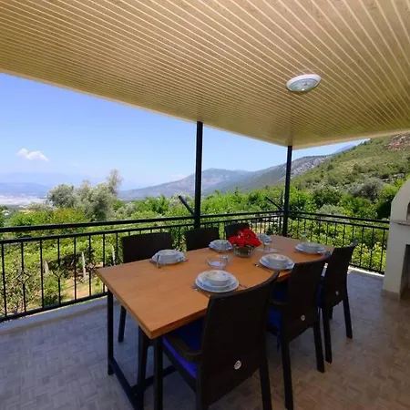 üzümlü'de Ki Manzaralı Reyhan Apart Apartamento *