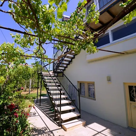 üzümlü'de Ki Manzaralı Reyhan Apart * Kaş